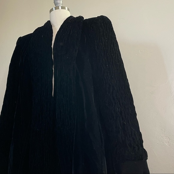 GENESIO Black VELVET coat SZ Medium - Picture 7 of 9